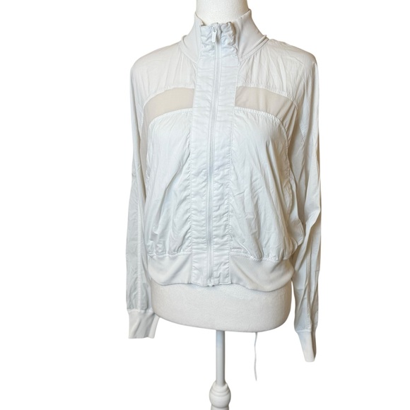 Lululemon Serve It Full Zip Mesh Windbreaker Jacket Crop Lightweight W4AX7S Sz 6 - Picture 6 of 13